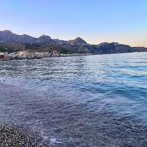  Hébergement de vacances Casa Taormina Miranaxos